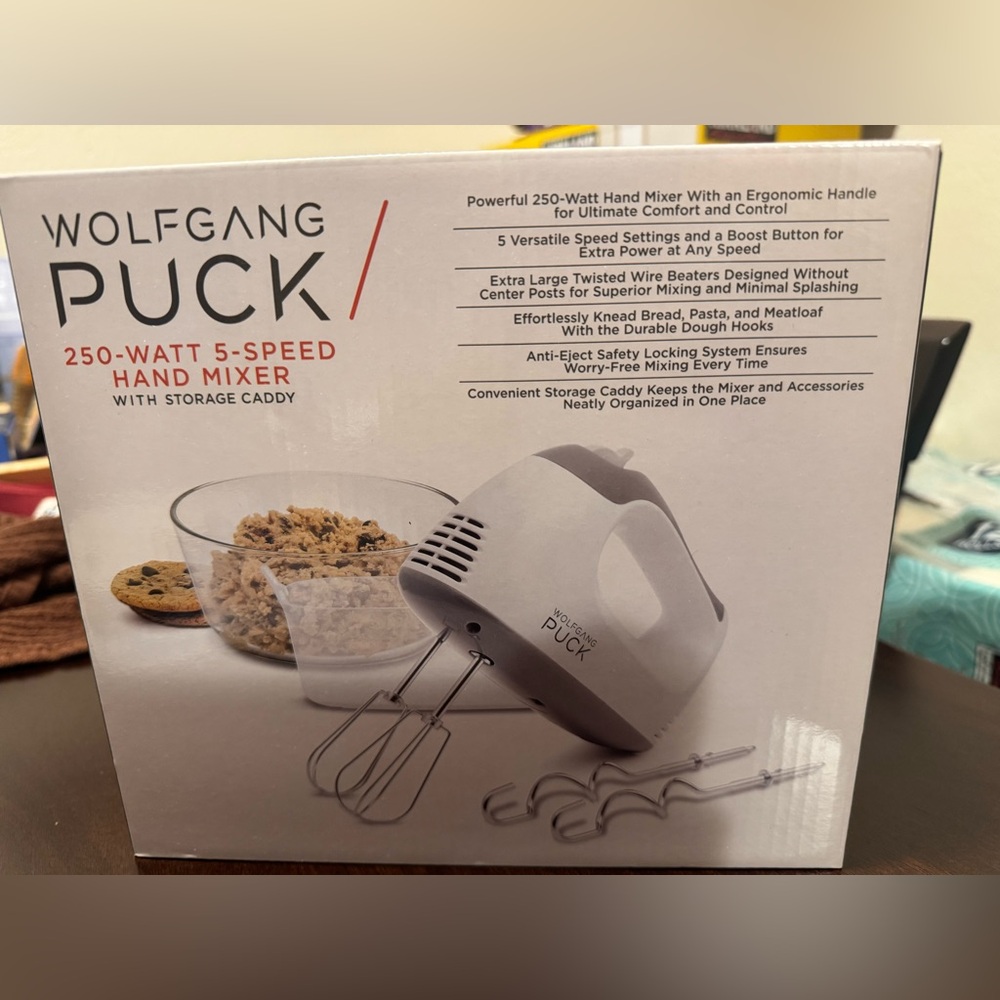 Wolf Gang Puck White Hand Mixer with Storage Caddy